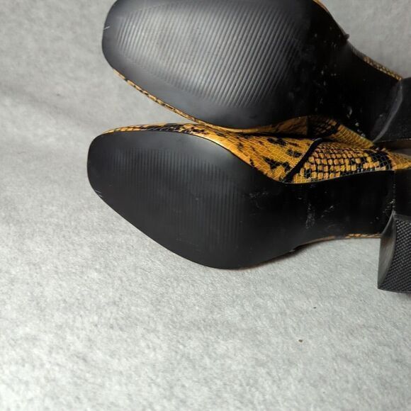 Sam Edelman Circus Tan And White Sherpa Buckle Ankle Boots Size 9 Women's - Picture 5 of 7